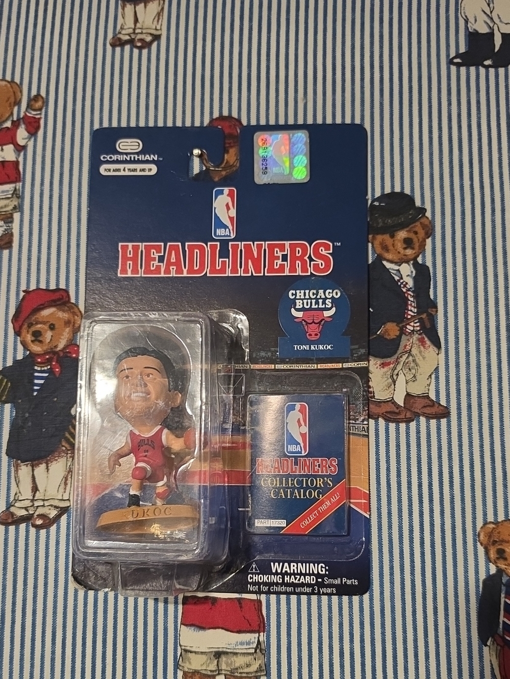 Vintage 1997 Chicago Bulls Toni Kukoc Headliners NBA Figure 3 Inches New